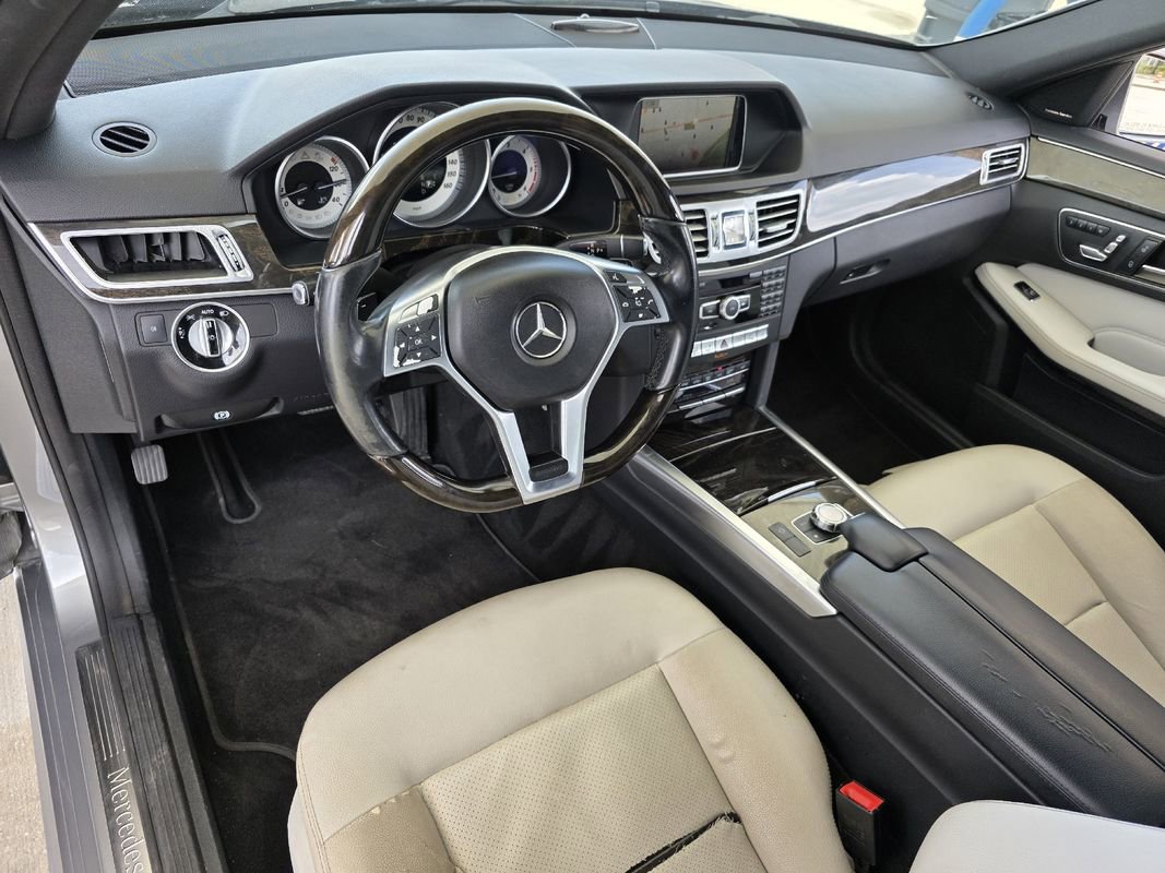 Used 2014 Mercedes-Benz E 250 BlueTEC Sedan image 11