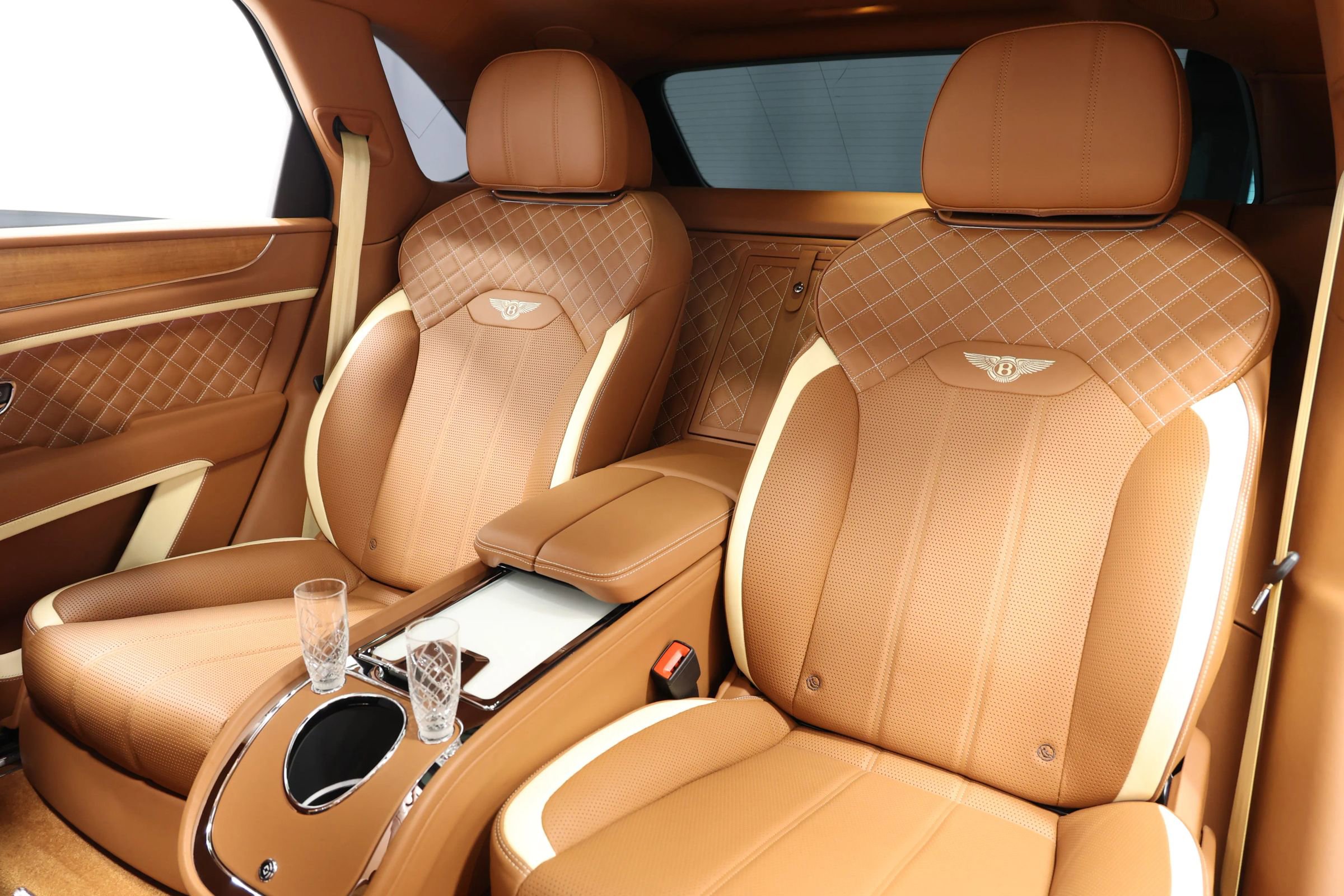 Used 2023 Bentley Bentayga Speed image 66