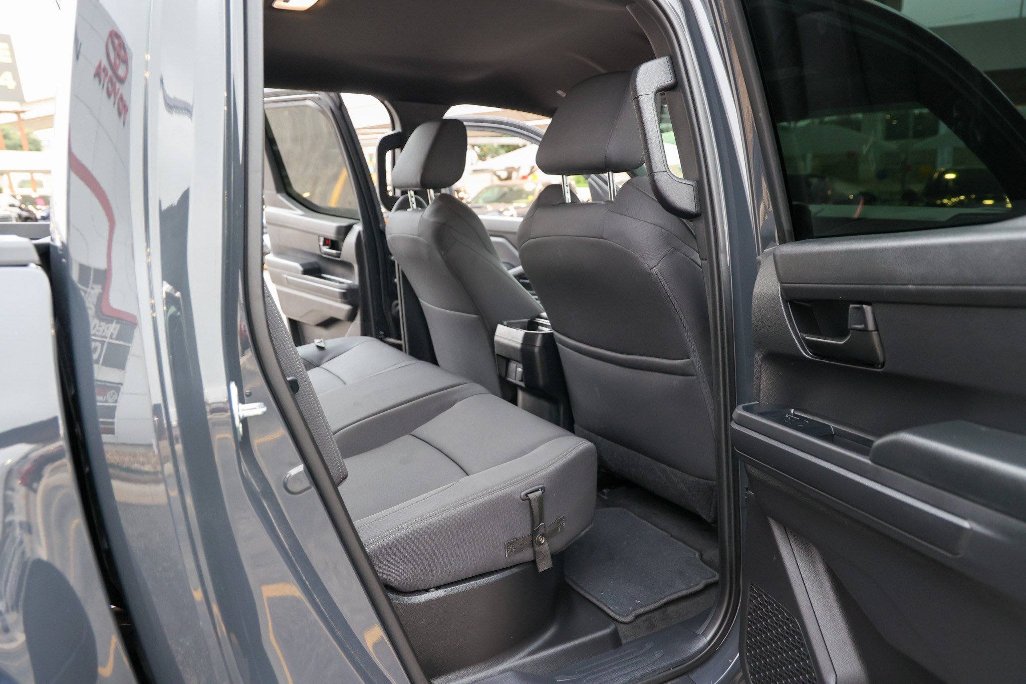 Certified 2025 Toyota Tacoma SR AWD/4WD image 35