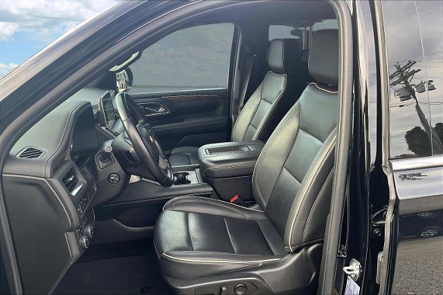 Used 2023 Chevrolet Suburban Premier image 21