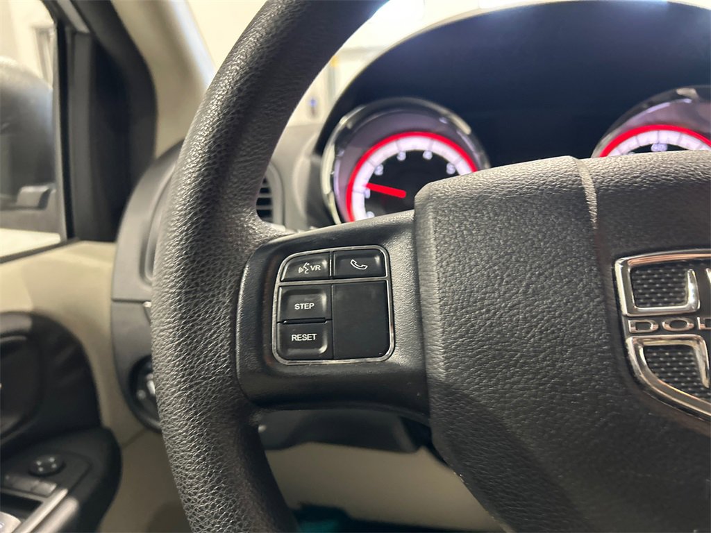 Certified 2018 Dodge Grand Caravan SE w/ UConnect Hands-Free Group image 18