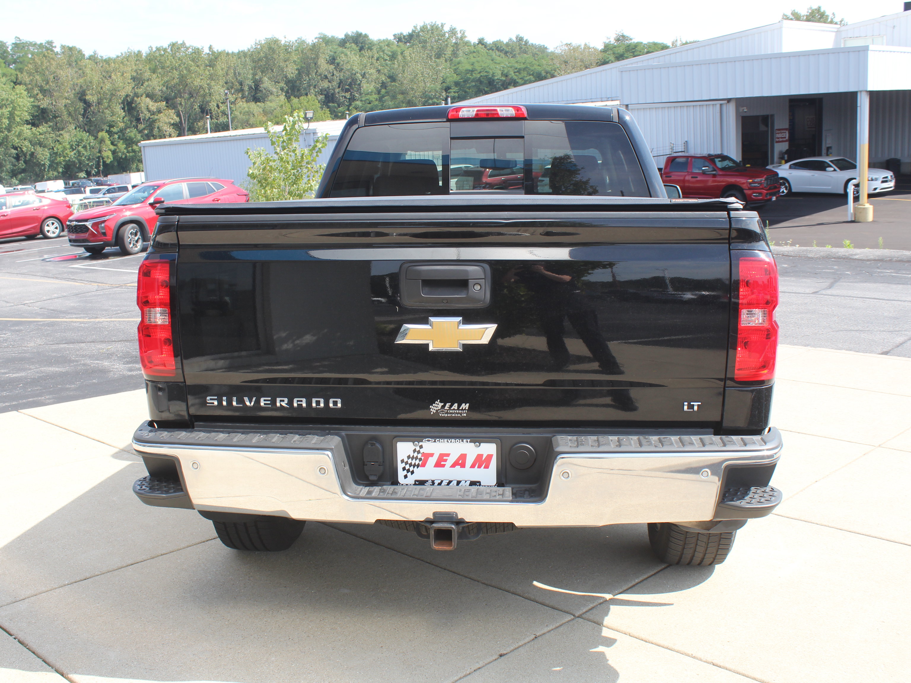 Used 2015 Chevrolet Silverado 1500 LT w/ LT Convenience Package AWD/4WD image 7