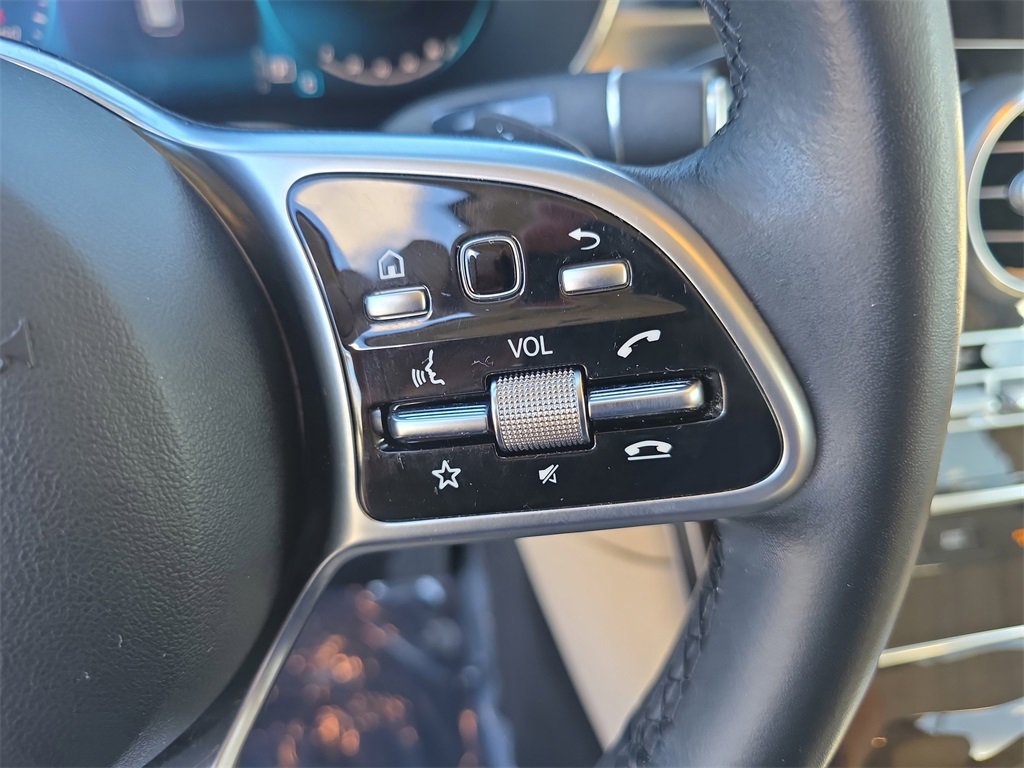 Used 2022 Mercedes-Benz GLC 300 image 29