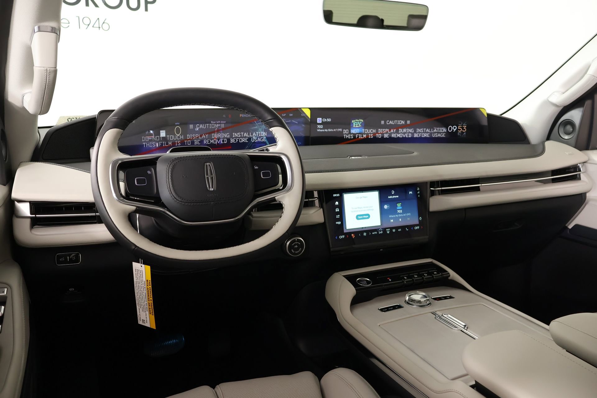 New 2026 Lincoln Navigator Premiere AWD/4WD image 2
