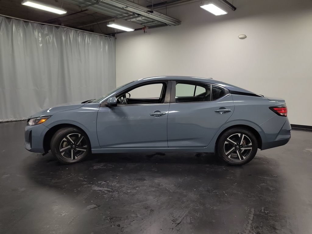 Used 2024 Nissan Sentra SV FWD image 5