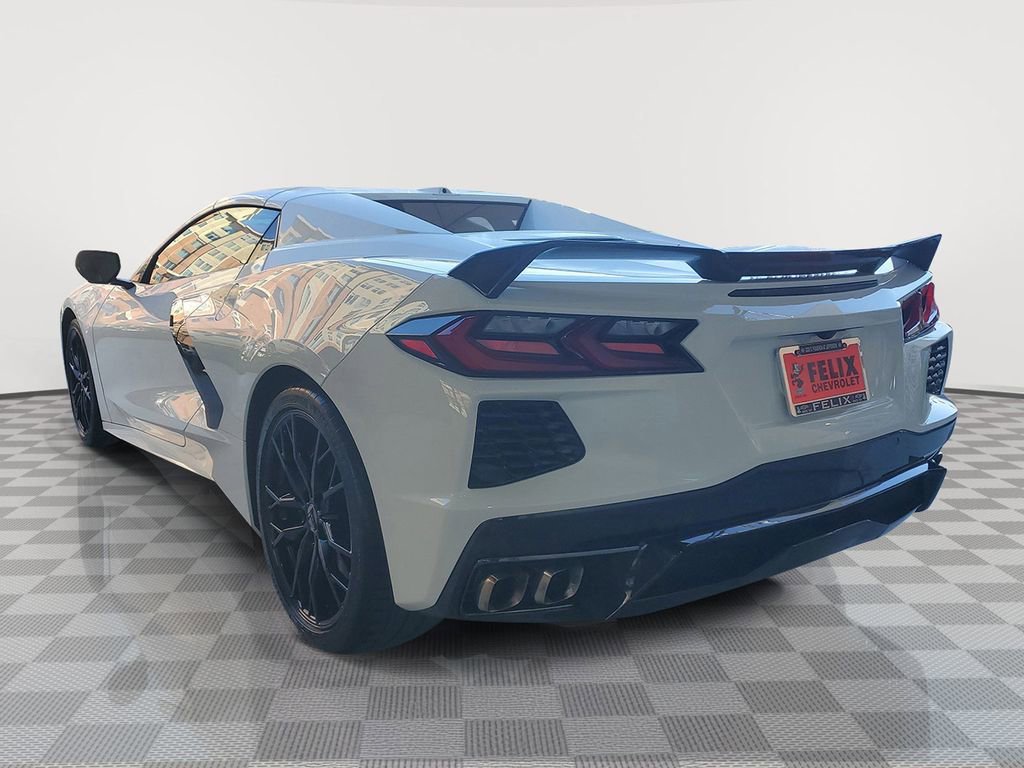 Used 2024 Chevrolet Corvette Stingray Premium Conv w/ Z51 Performance Package image 4