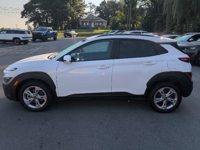 Used 2023 Hyundai Kona SEL w/ Cargo Package AWD/4WD image 4
