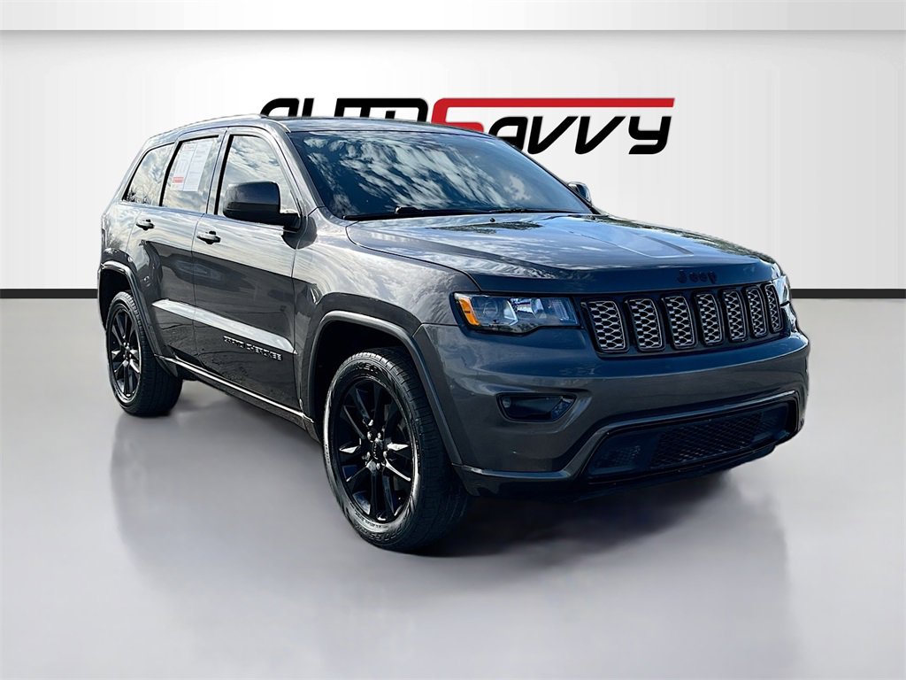 Used 2020 Jeep Grand Cherokee Altitude image 1