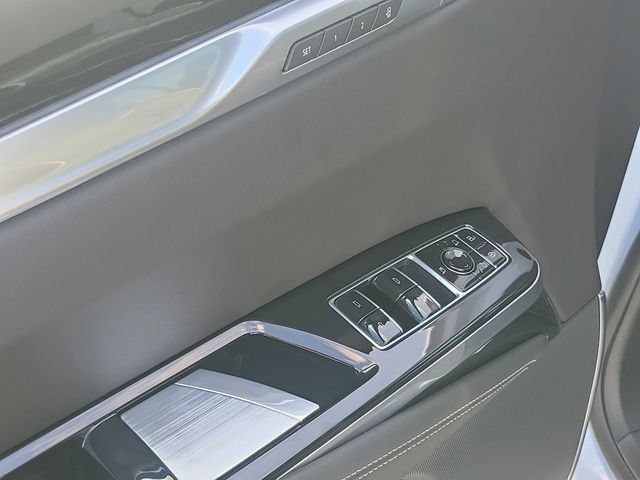 New 2026 Cadillac Escalade Sport w/ LPO, ONYX Package AWD/4WD image 21