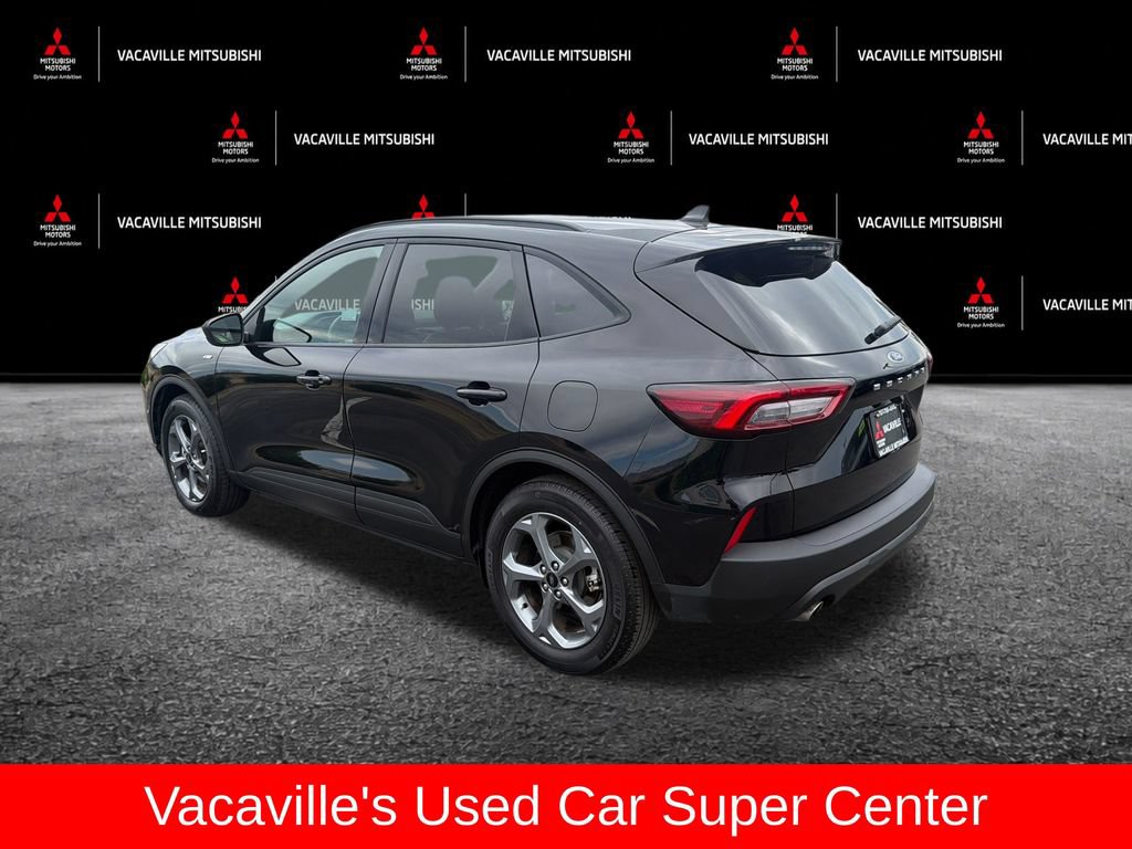 Used 2025 Ford Escape ST-Line FWD image 3