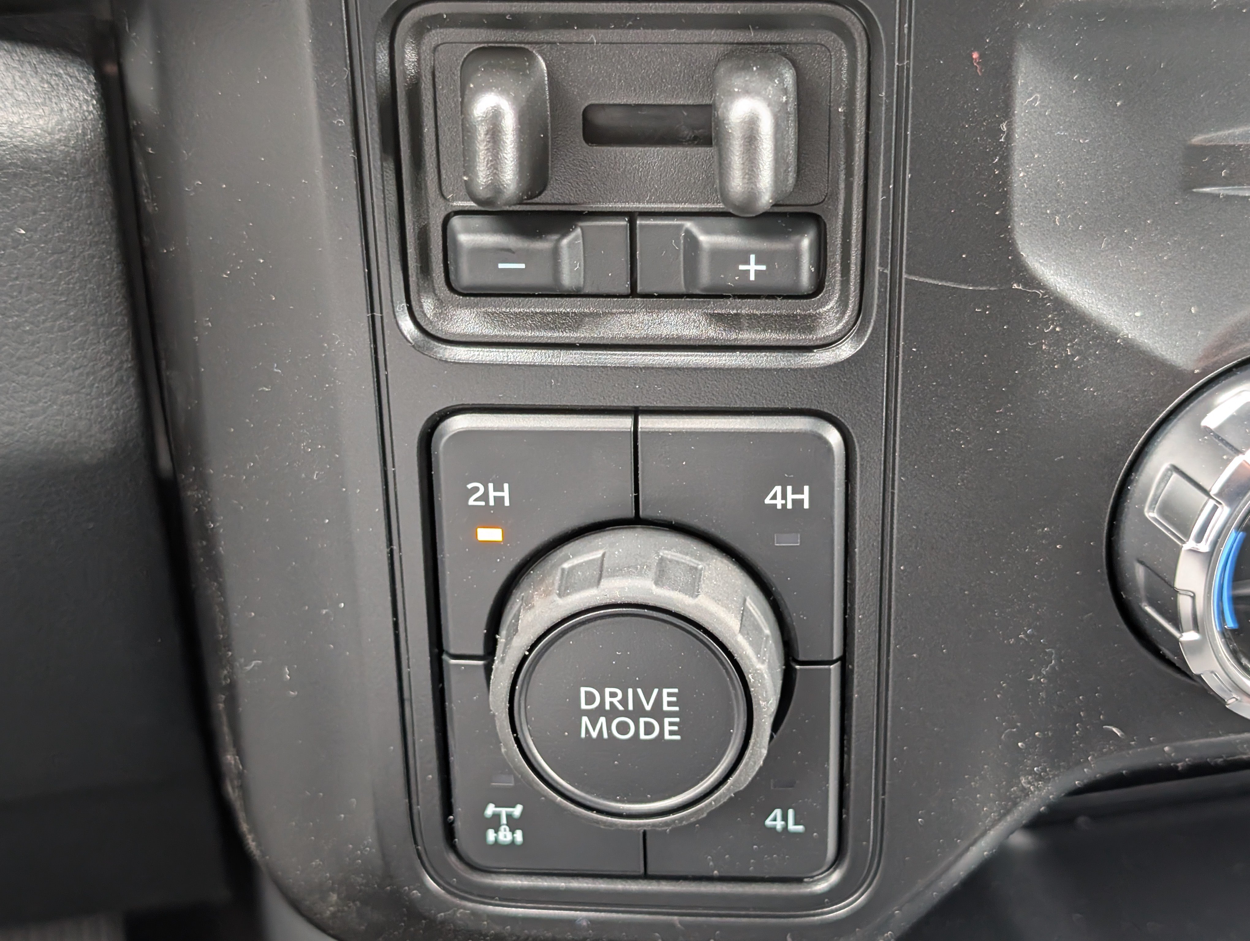 New 2026 Ford F350 Lariat w/ Black Appearance Package AWD/4WD image 21