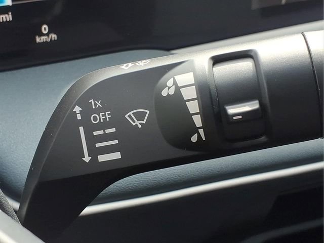 New 2026 Nissan Leaf FWD image 23