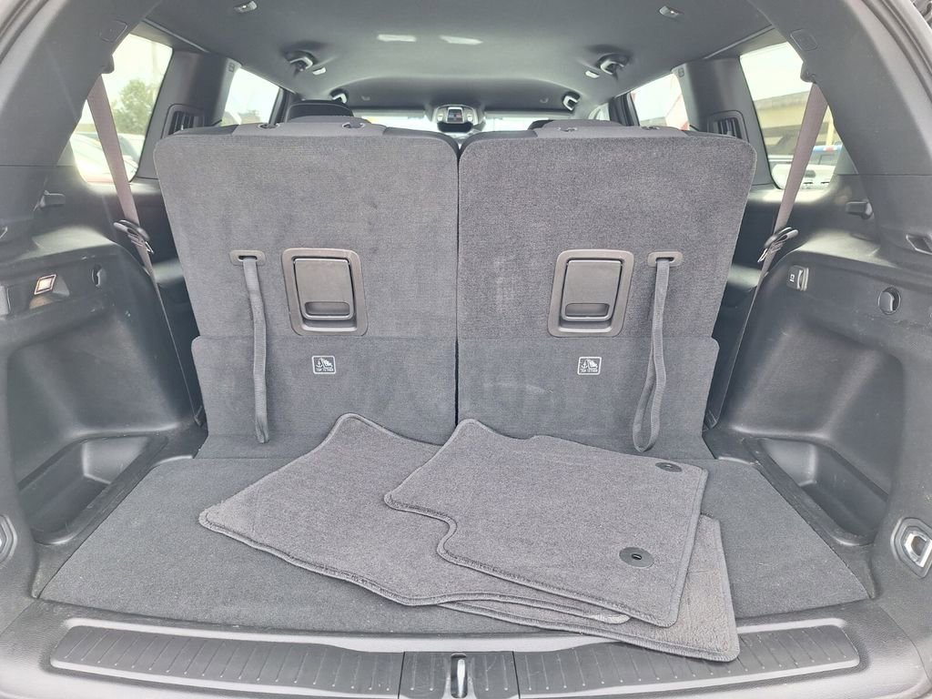 Used 2025 Jeep Grand Cherokee L Laredo image 26