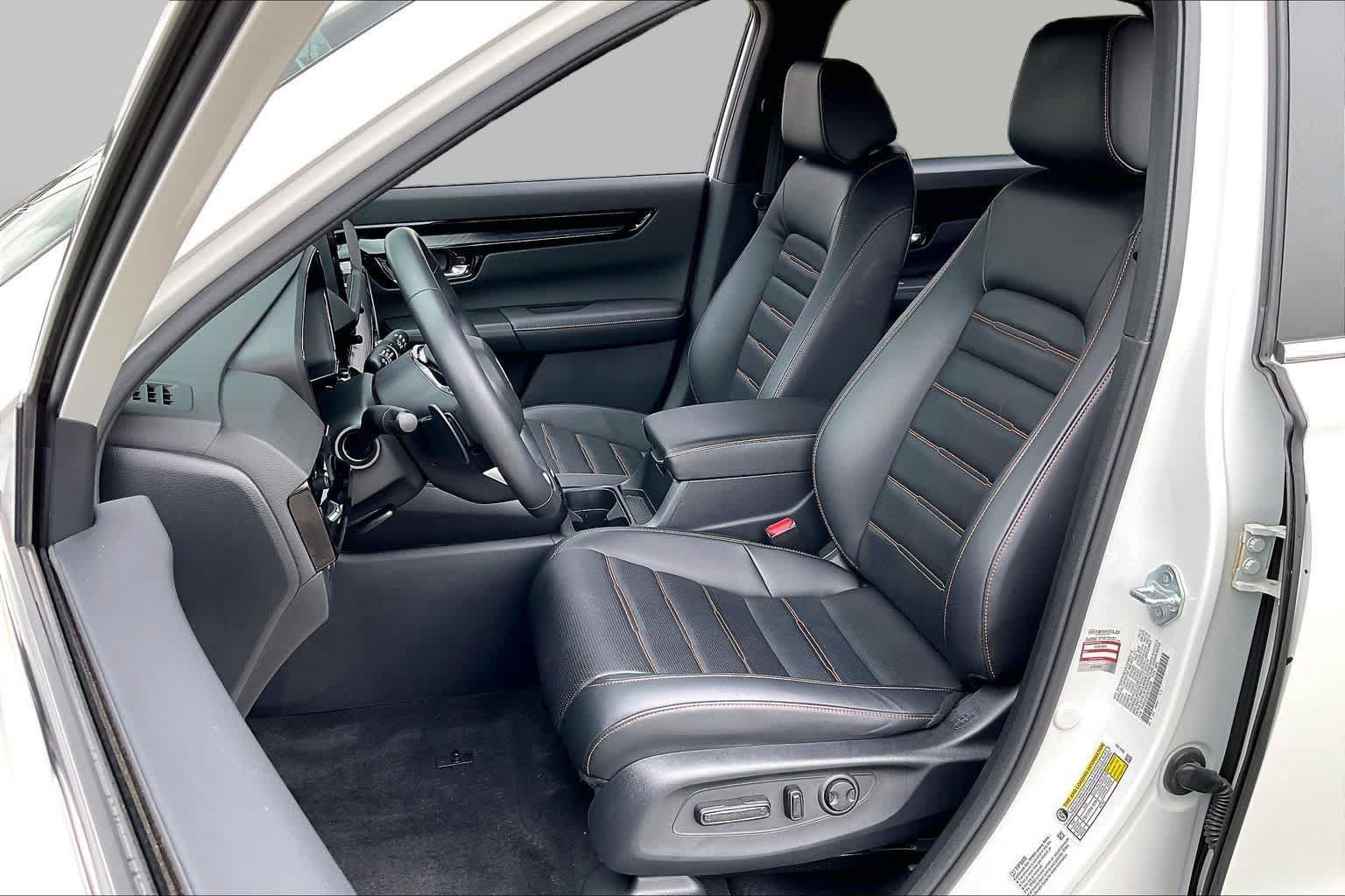 Used 2024 Honda CR-V Sport Touring image 6