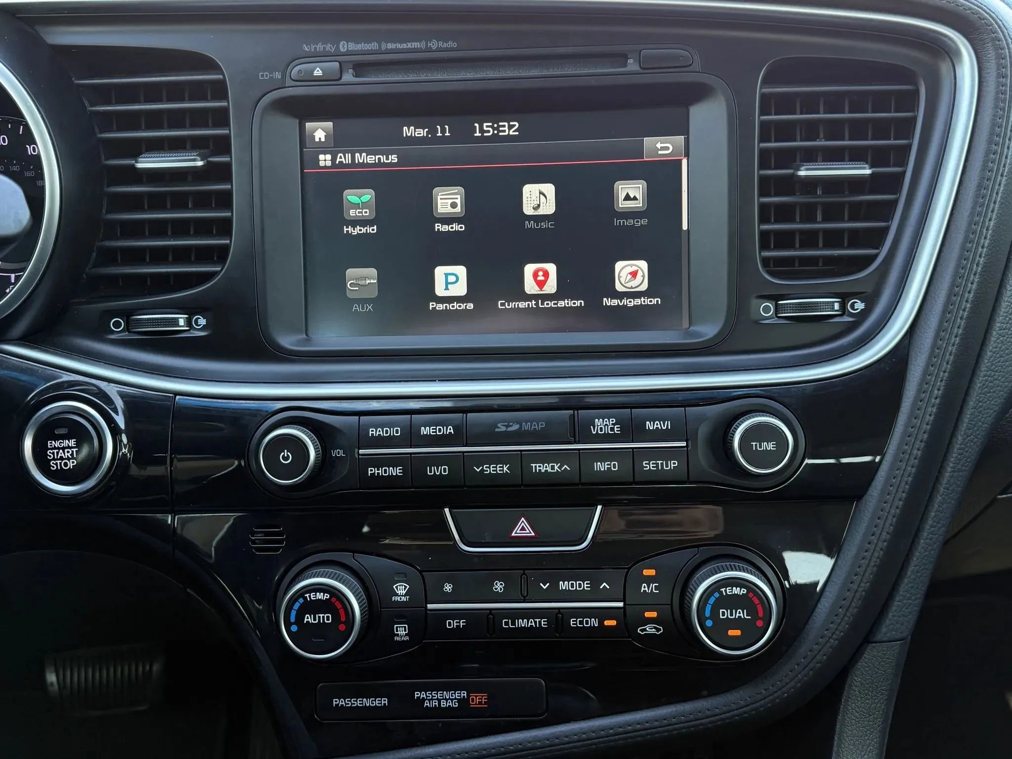 Used 2015 Kia Optima EX image 26