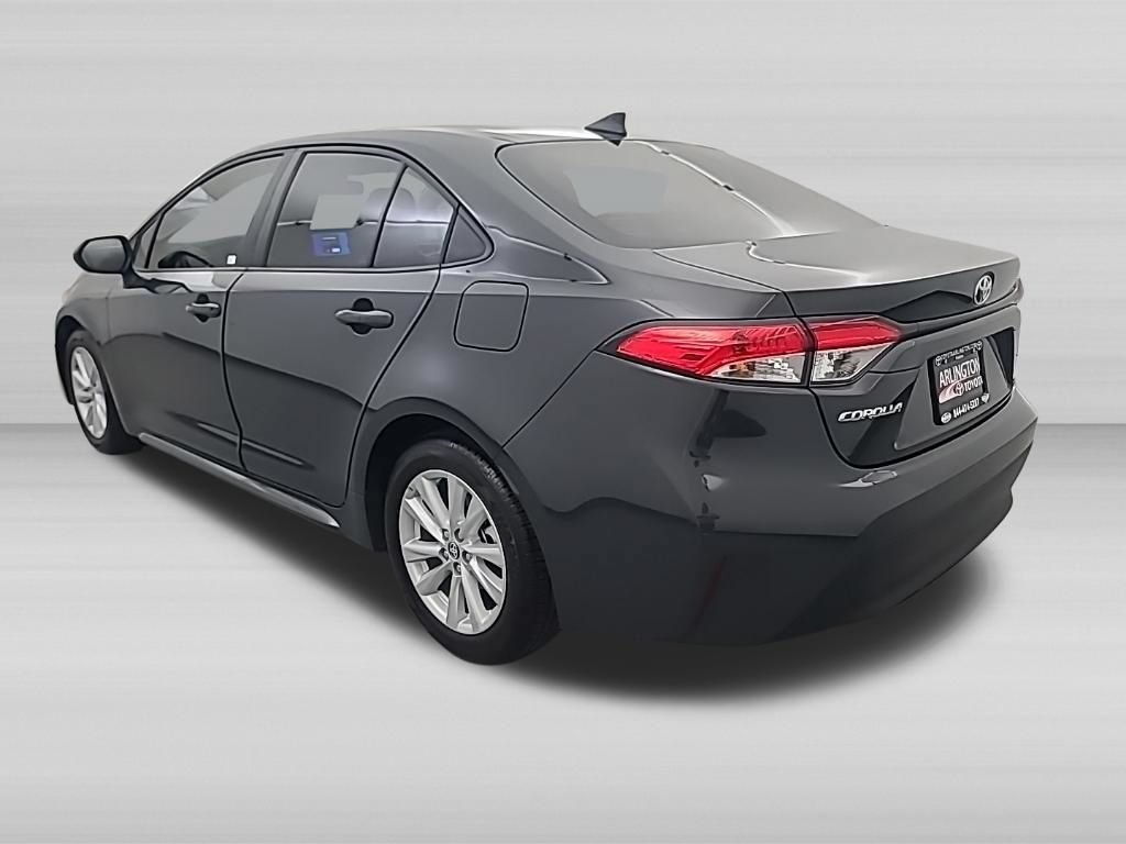 Used 2024 Toyota Corolla LE w/ LE Convenience Package FWD image 7