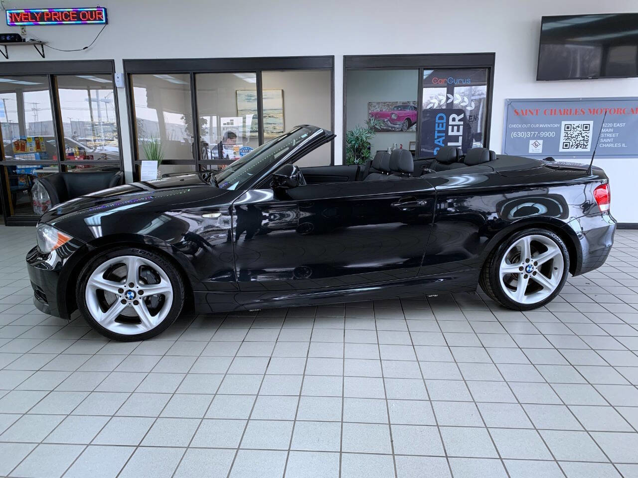 Used 2010 BMW 135i Convertible image 2