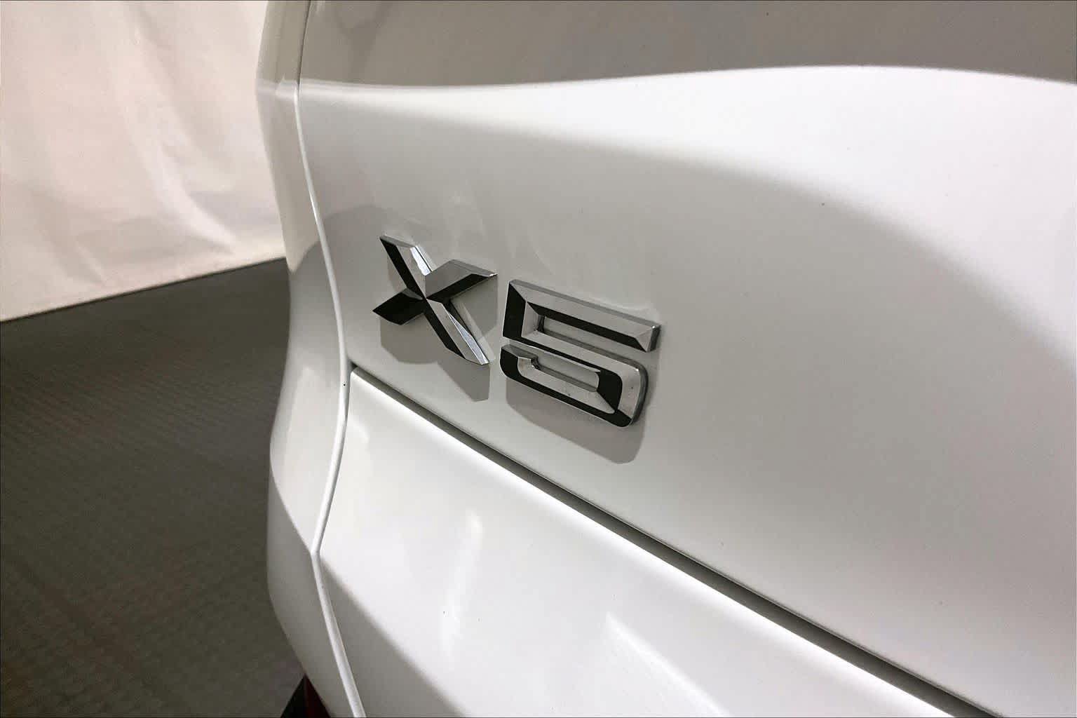 Used 2024 BMW X5 xDrive40i AWD/4WD image 9