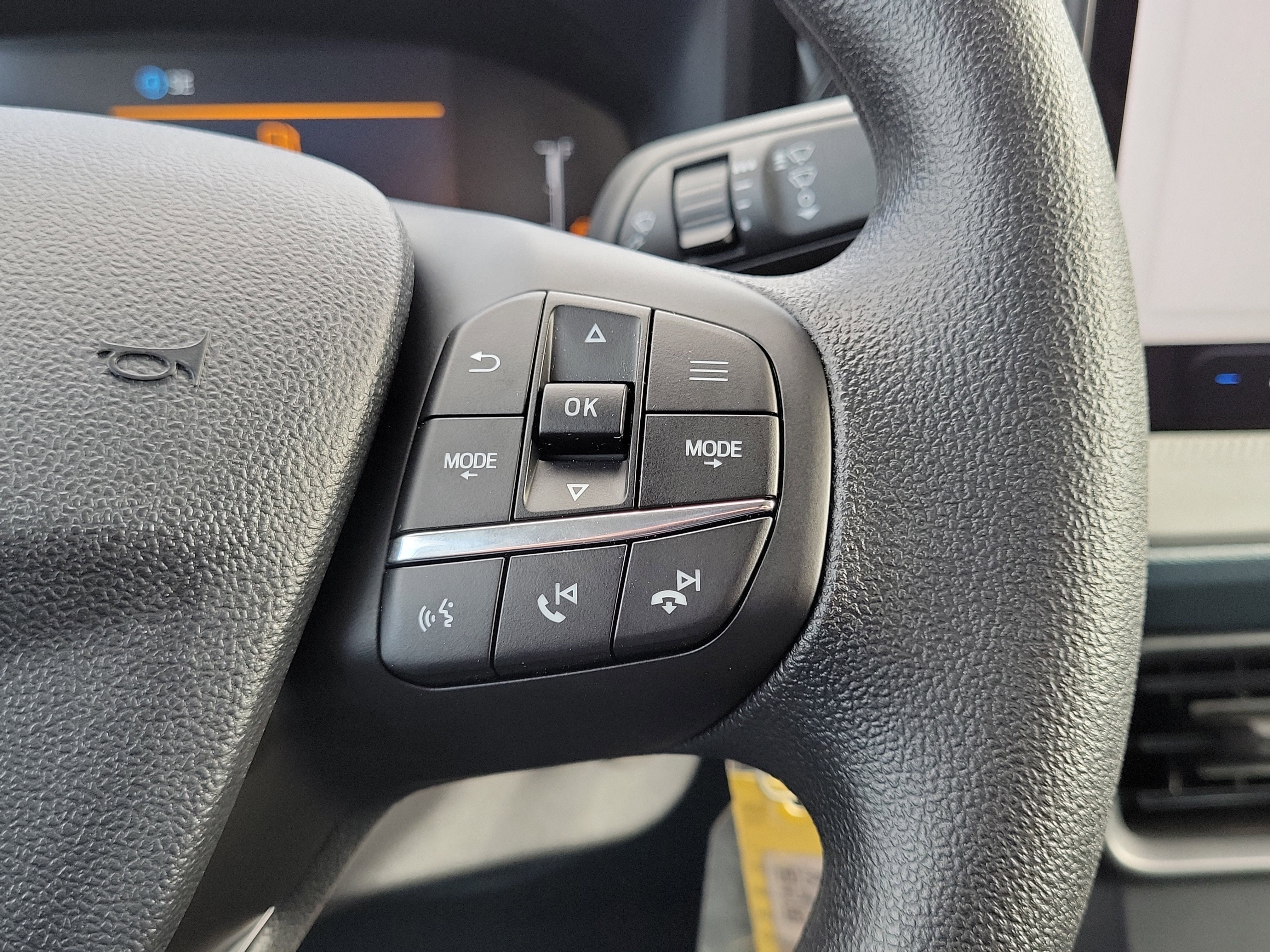 New 2026 Ford Maverick XL image 16