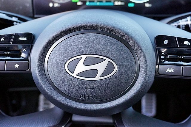 New 2026 Hyundai Elantra Sport FWD image 38
