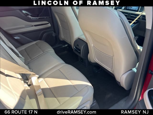 Used 2022 Lincoln Corsair AWD w/ Premium Package image 20
