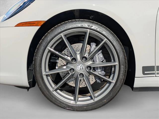 Used 2024 Porsche 911 Carrera image 22