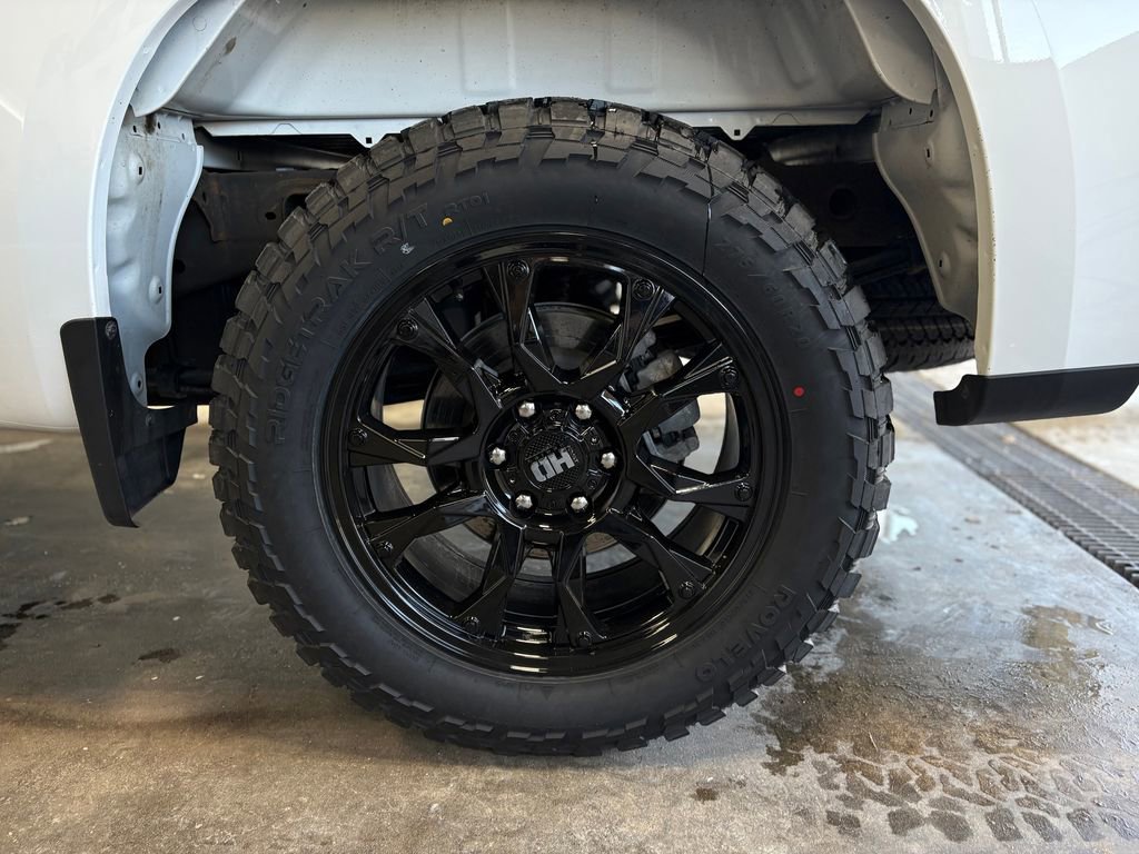 Used 2025 Chevrolet Silverado 1500 LT image 28