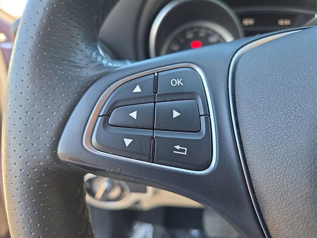 Used 2018 Mercedes-Benz GLA 250 4MATIC image 22