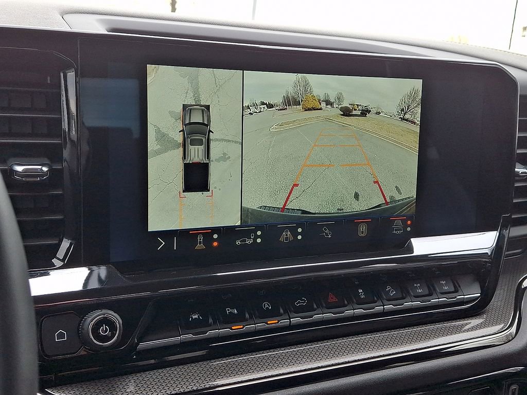 Used 2024 Chevrolet Silverado 1500 ZR2 w/ Technology Package image 17