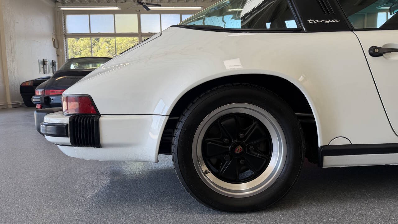 Used 1987 Porsche 911 Carrera RWD image 55