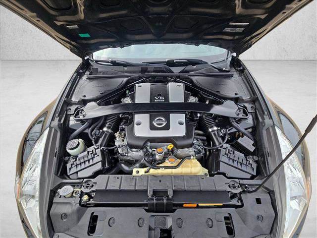 Used 2014 Nissan 370Z Touring w/ Navigation Package image 20