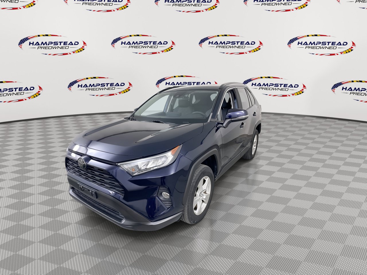 Used 2021 Toyota RAV4 XLE AWD/4WD image 4