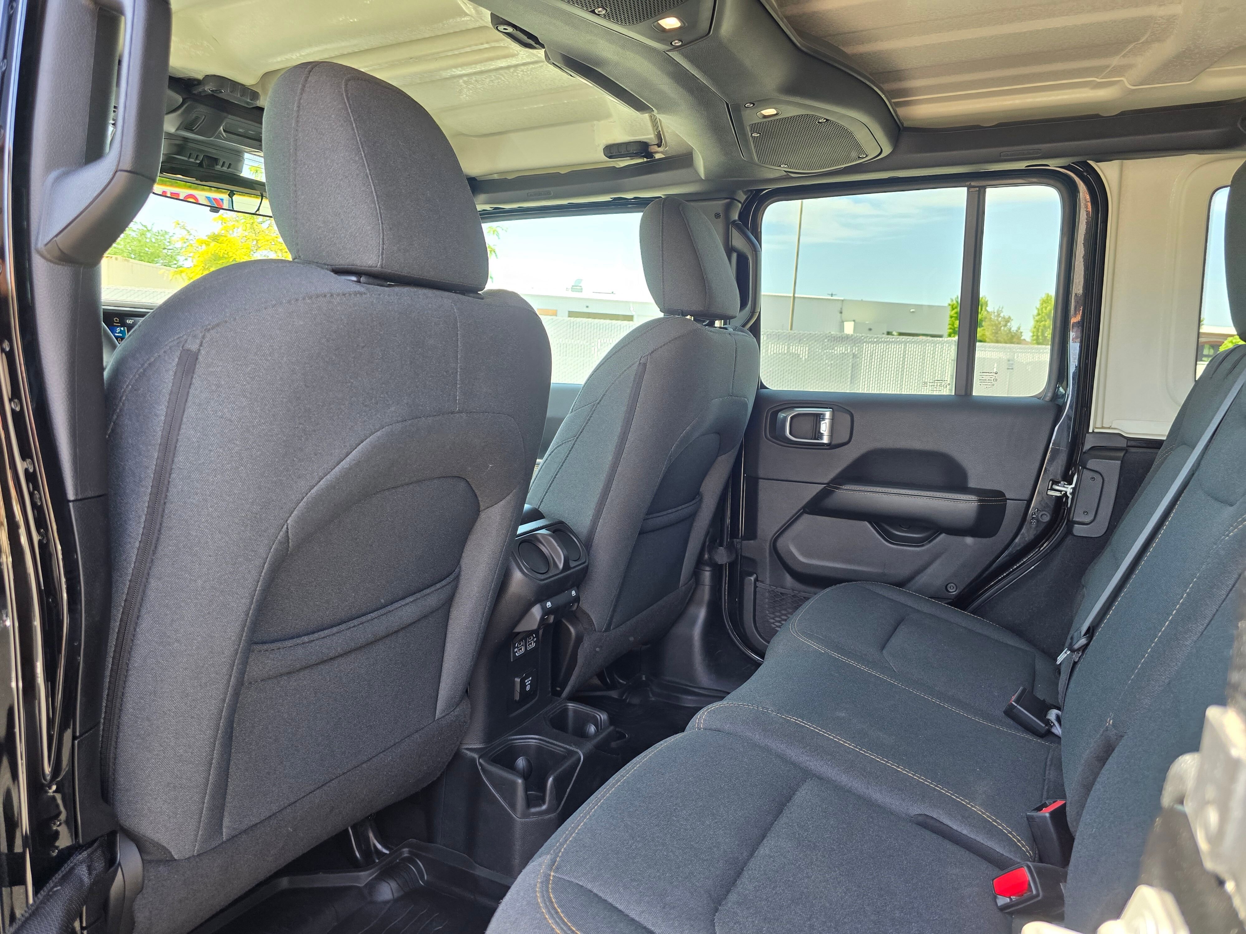 Used 2024 Jeep Wrangler Unlimited Sahara AWD/4WD image 42