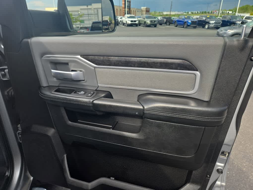 Used 2022 RAM 2500 Big Horn AWD/4WD image 44