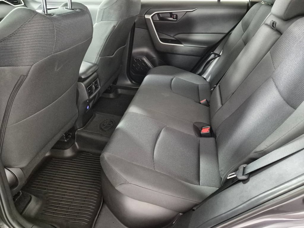 Used 2024 Toyota RAV4 LE AWD/4WD image 25