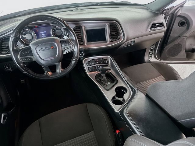 Used 2022 Dodge Challenger GT image 27