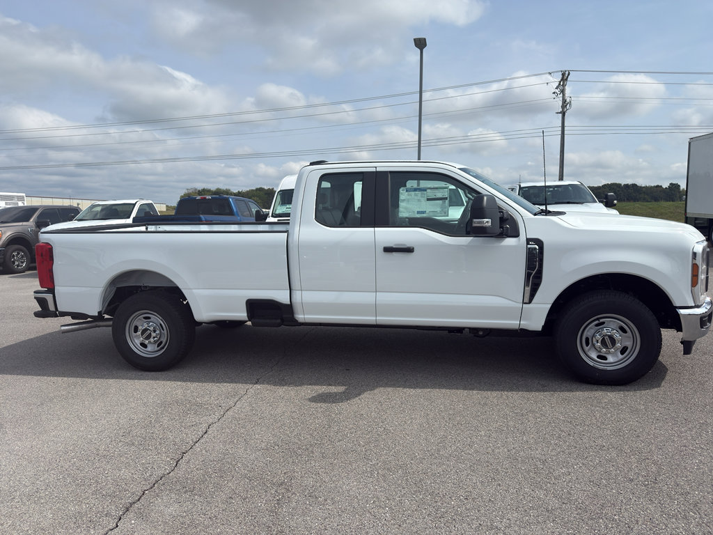 New 2025 Ford F350 XL w/ XL Chrome Package image 4