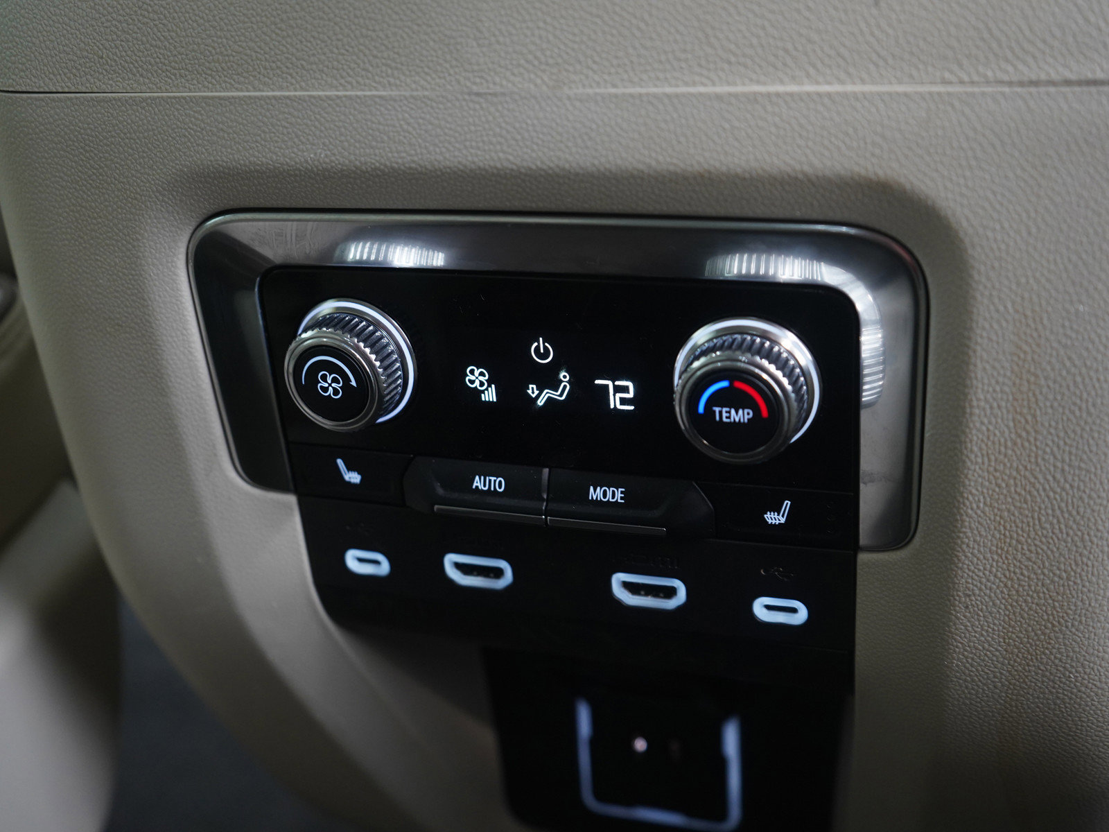 Used 2021 GMC Yukon Denali image 17