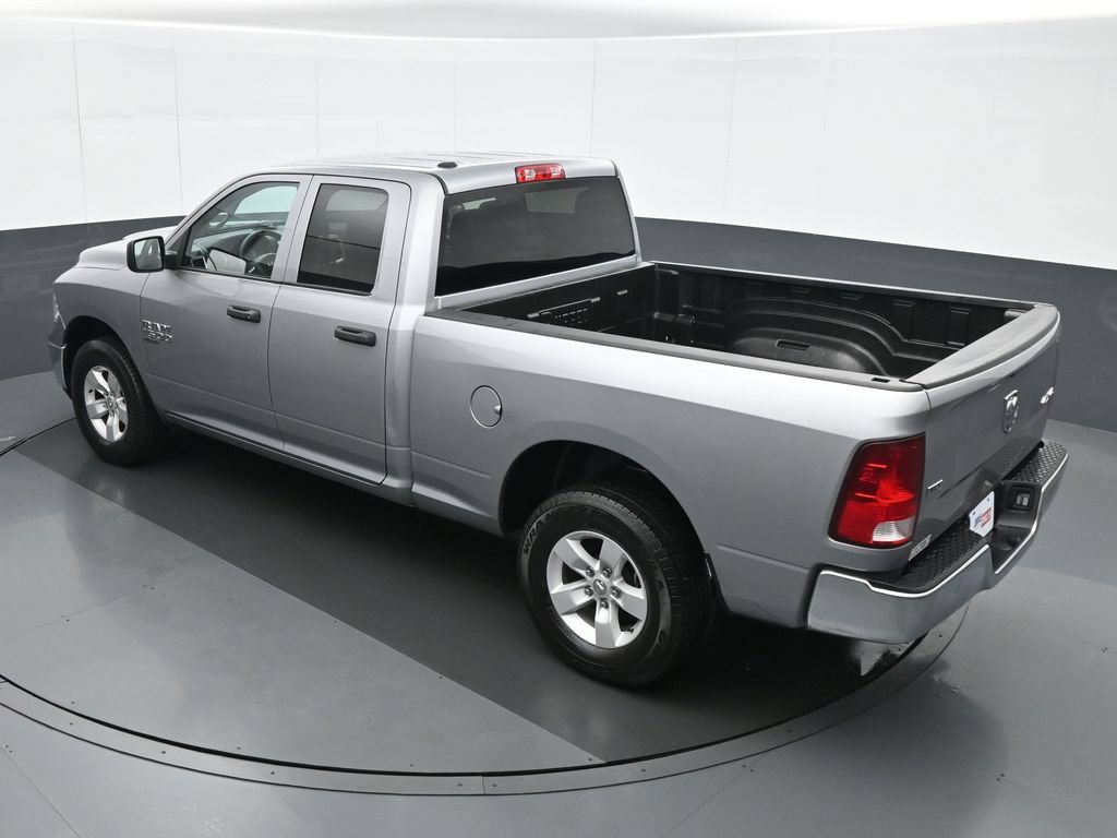 Used 2024 RAM 1500 Classic SLT AWD/4WD image 18
