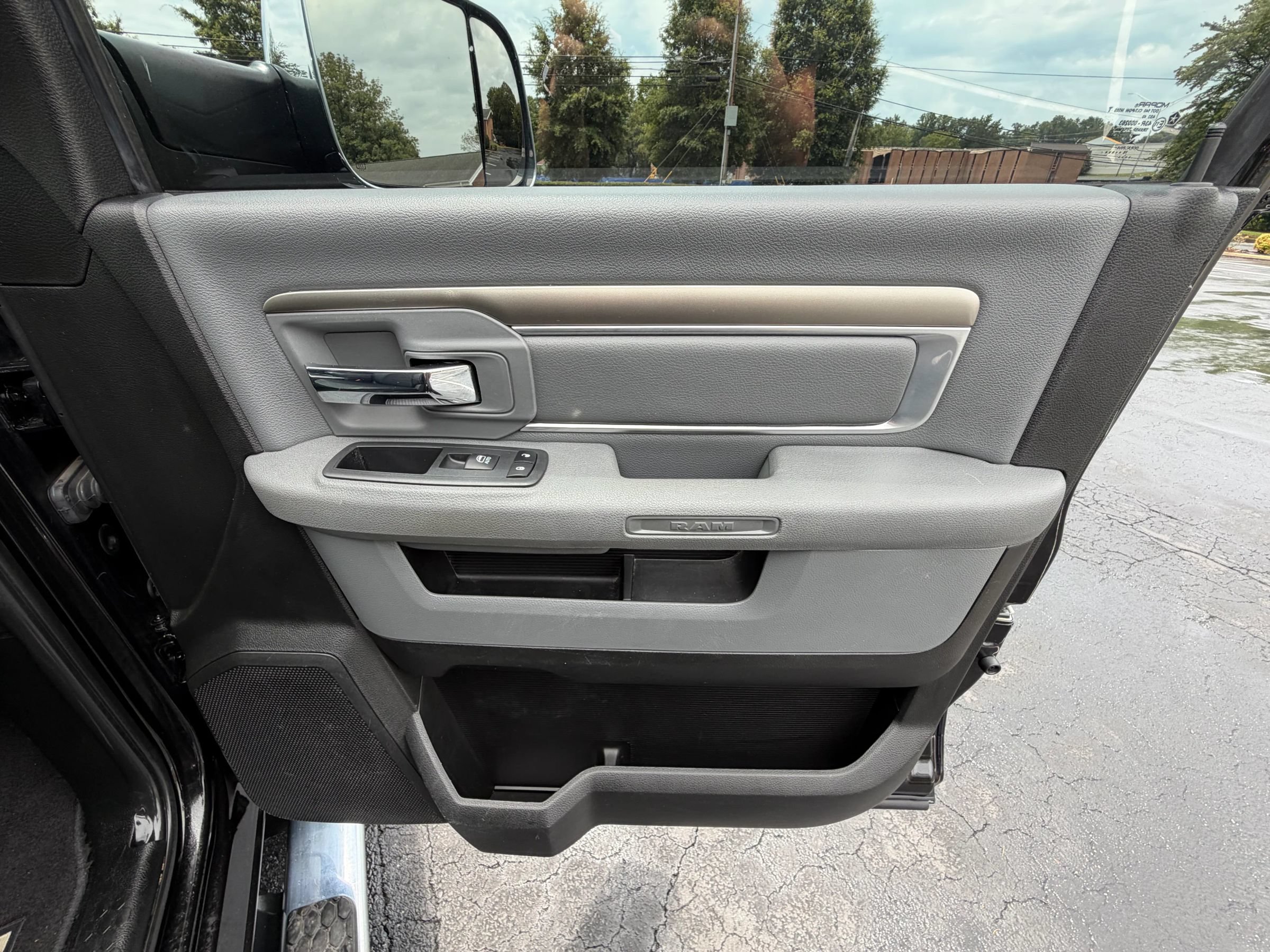 Used 2018 RAM 3500 Lone Star AWD/4WD image 23