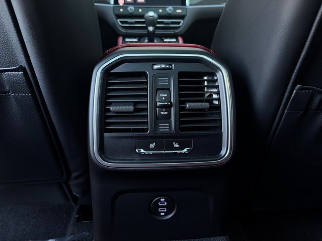 Certified 2025 Porsche Macan GTS image 24