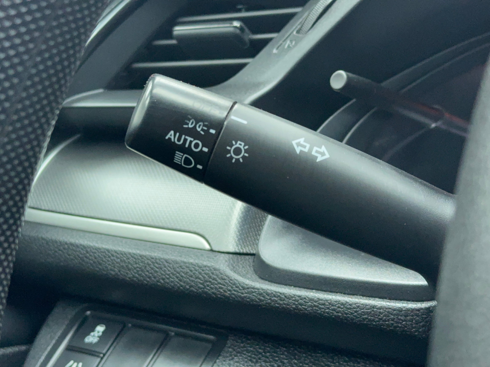 Used 2018 Honda Civic LX image 35
