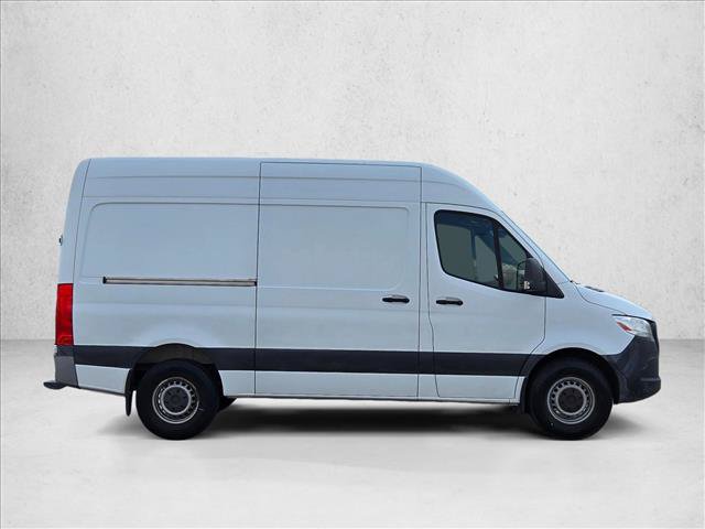 Used 2021 Mercedes-Benz Sprinter 2500 image 4