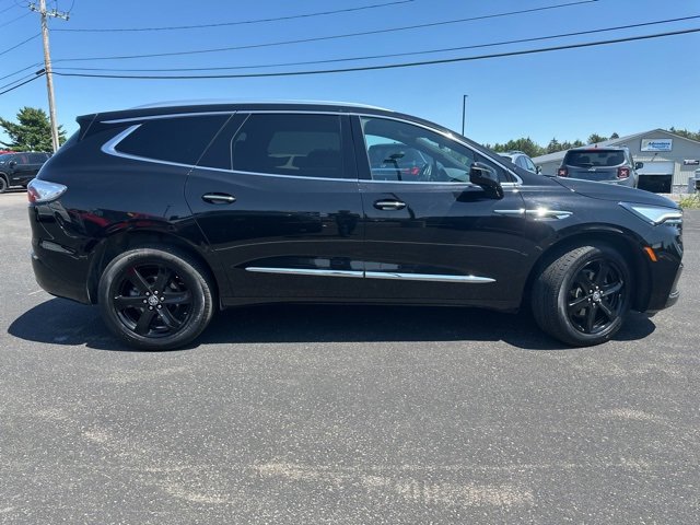 Used 2023 Buick Enclave Essence w/ Experience Buick Package image 8