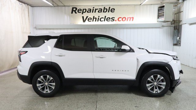 Used 2025 Chevrolet Equinox LT FWD image 4