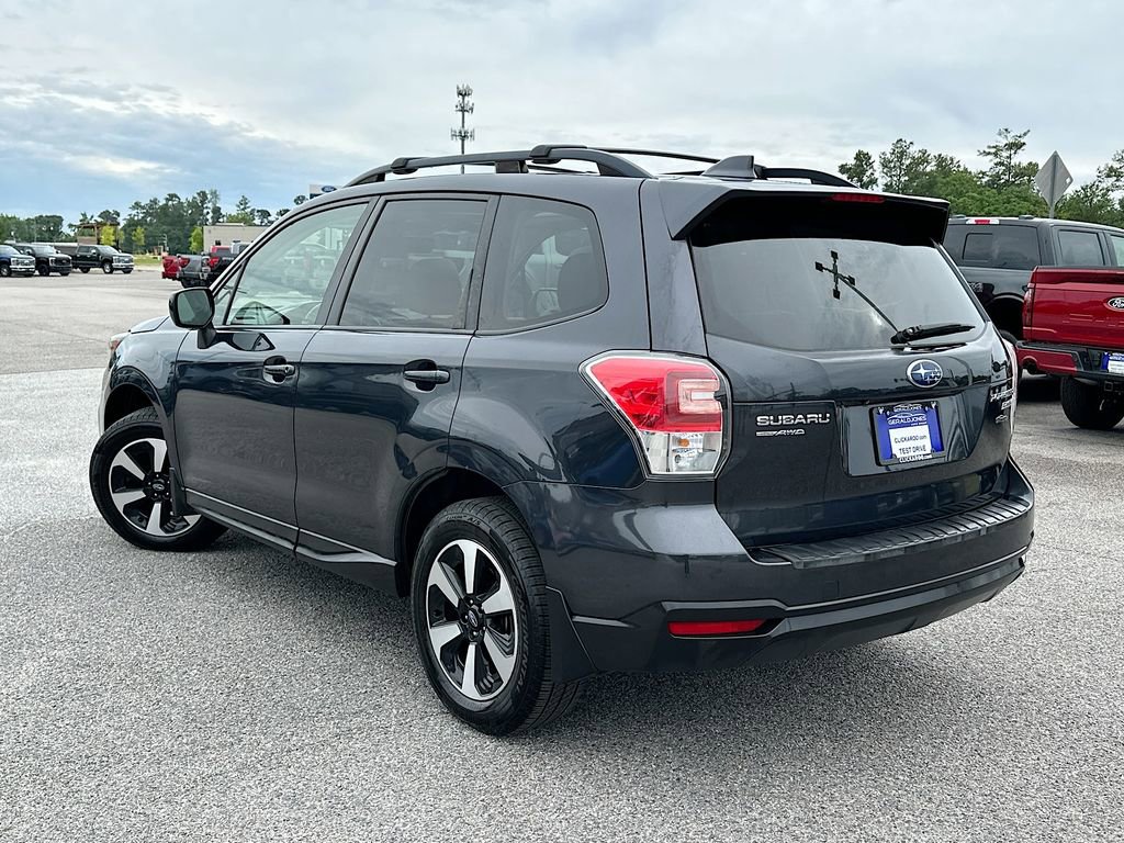 Used 2017 Subaru Forester 2.5i Premium w/ All-Weather Package AWD/4WD image 6