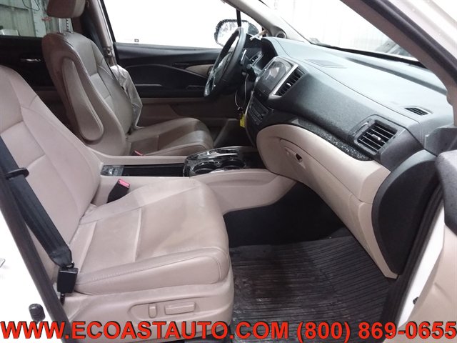Used 2017 Honda Pilot Elite image 13