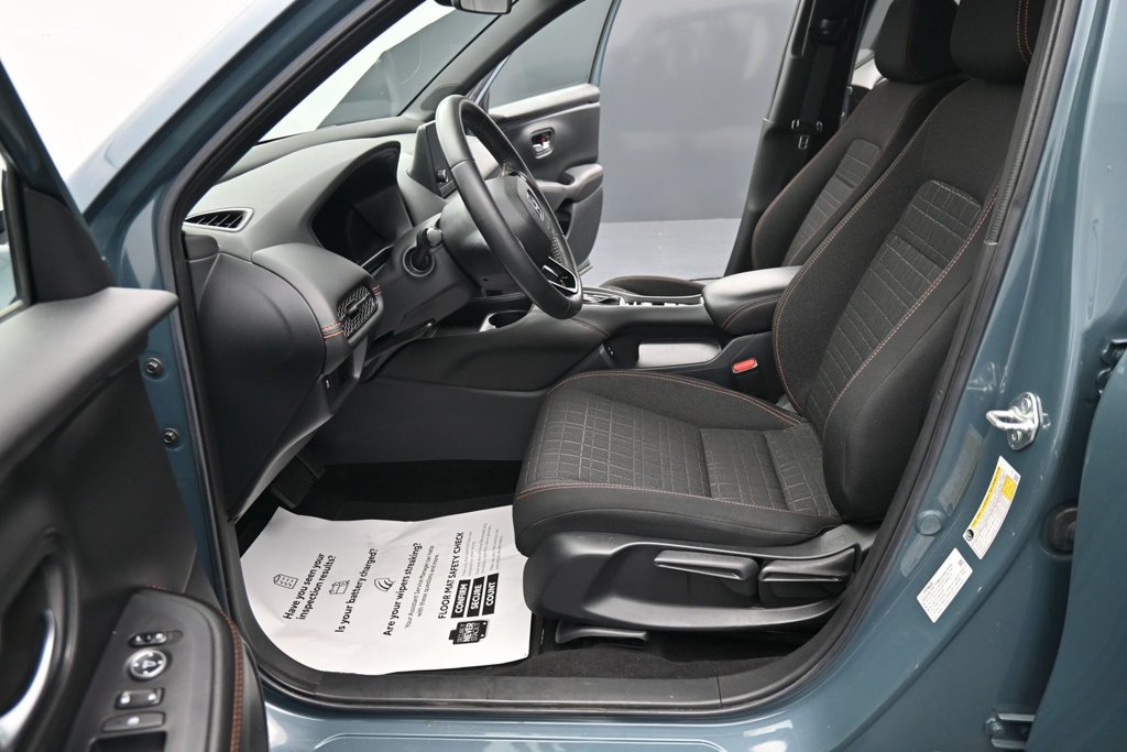 Used 2024 Honda HR-V Sport image 17