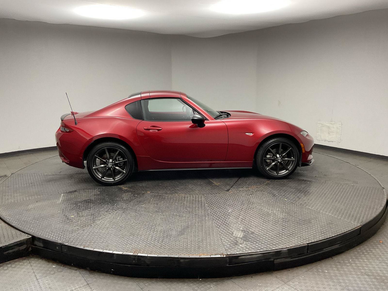 Used 2017 MAZDA MX-5 Miata RF Club RWD image 8