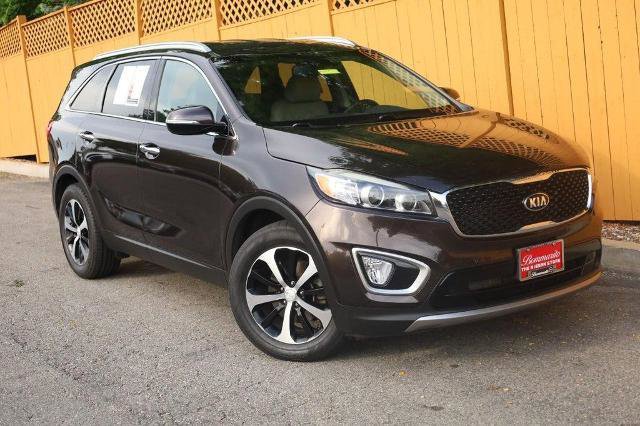Used 2018 Kia Sorento EX FWD image 2